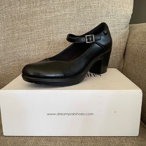 Dream Pairs Black Mary Jane Heels